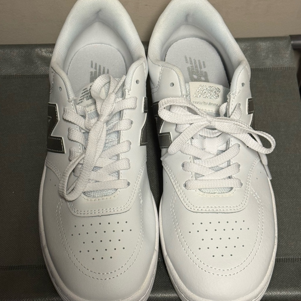 New Balance White and Silver Sneakers - Picture 2 of 5